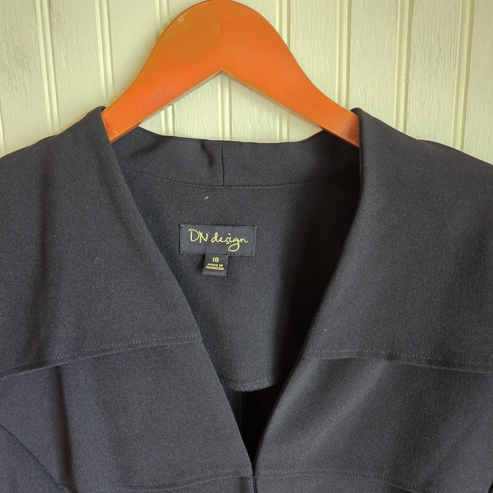 DN Design Blazer Jacket Womens 18 Black Crepe Hook Eye Collared Unlined Career